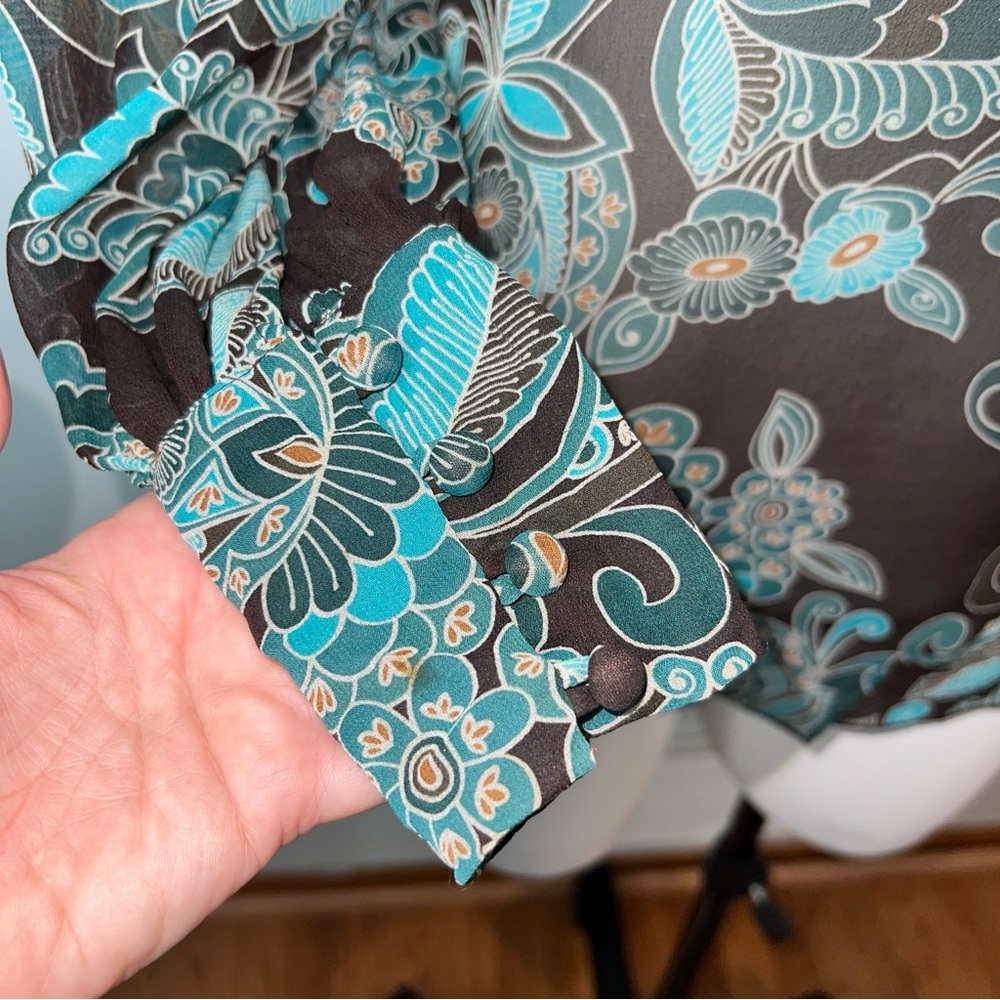 Trina Turk 100% Silk Blouse Black Teal Floral Sheer Long Sleeve Ruffle Size P - Picture 3 of 11